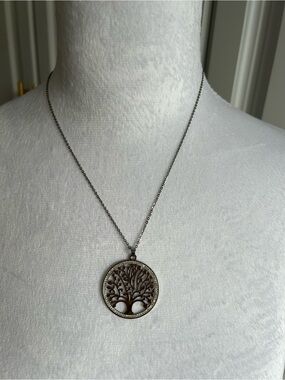 Tree of Life Round Pendant Necklace
